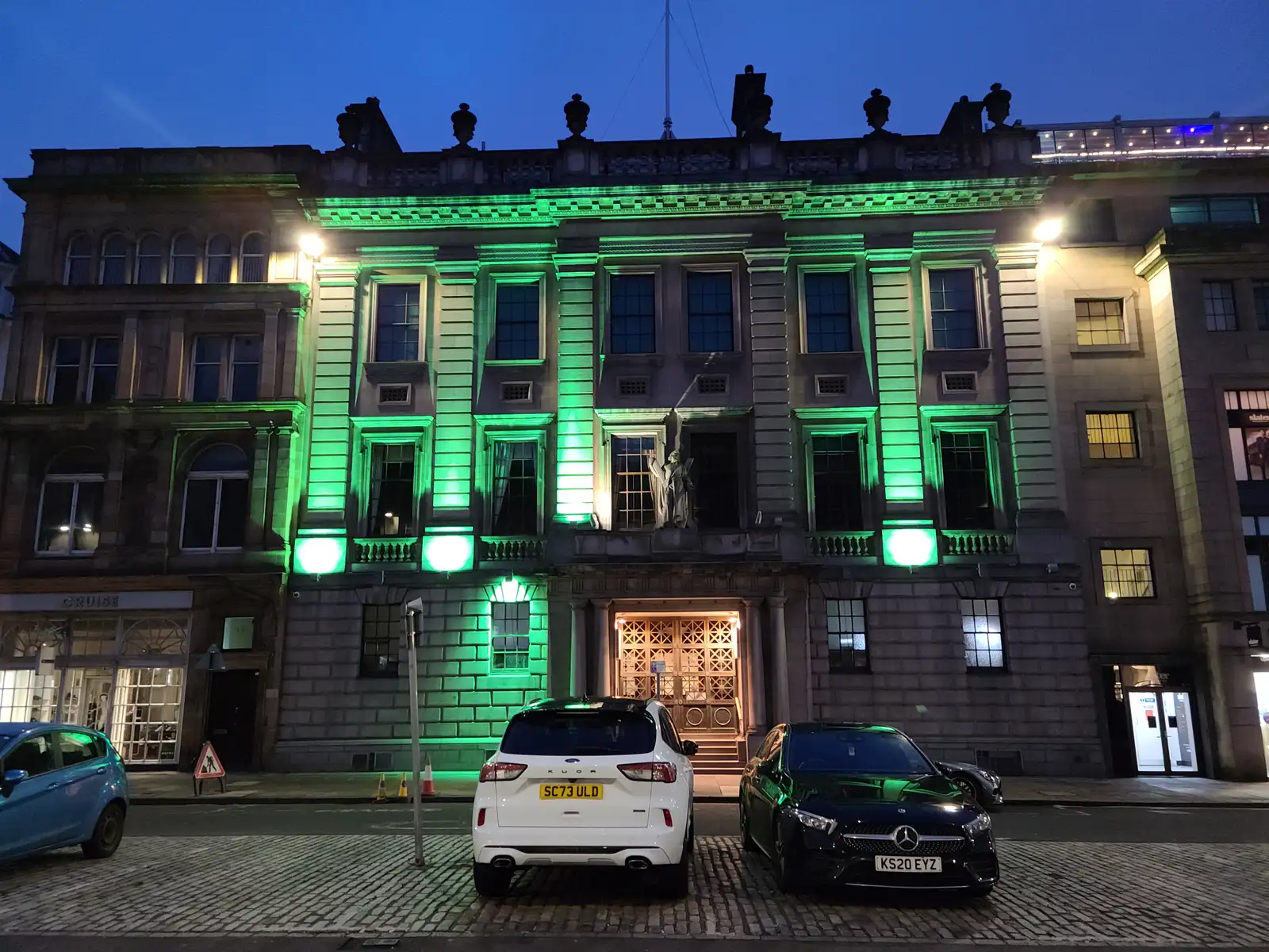 Edinburgh to Glasgow Day Trip: What to See & Do in Scotland’s Coolest City