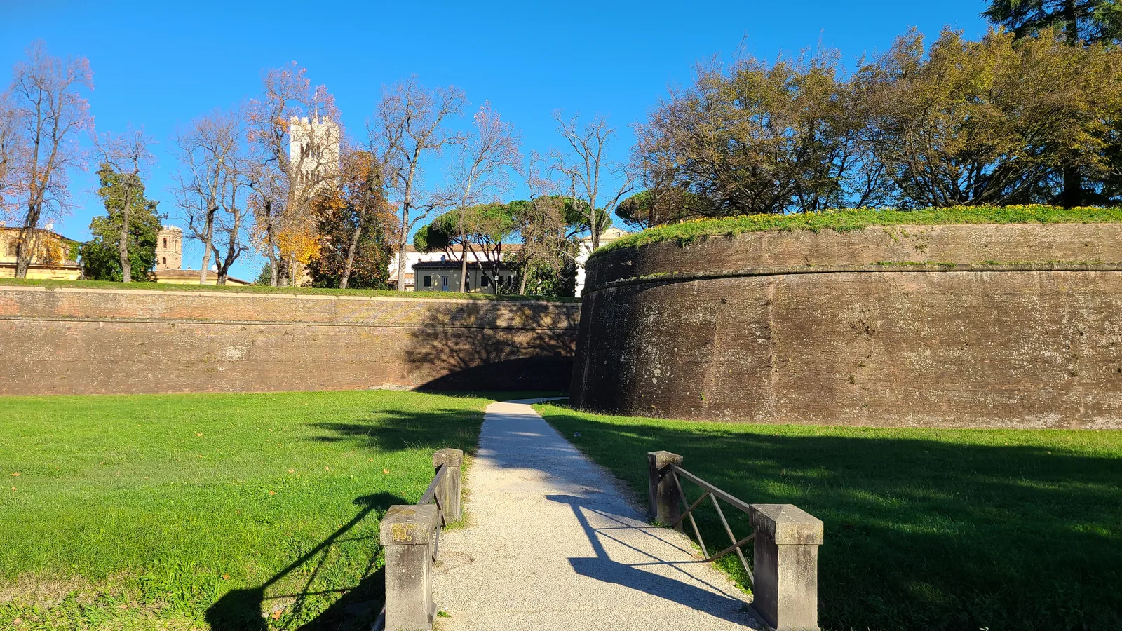 Is Lucca Worth Visiting? Why This Tuscan Town Will Steal Your Heart